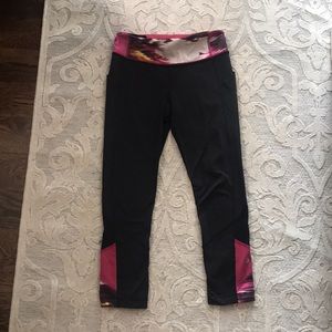 Lululemon cropped leggings size 4